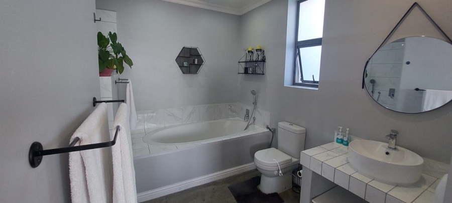 1 Bedroom Property for Sale in Fairhaven Country Estate Western Cape